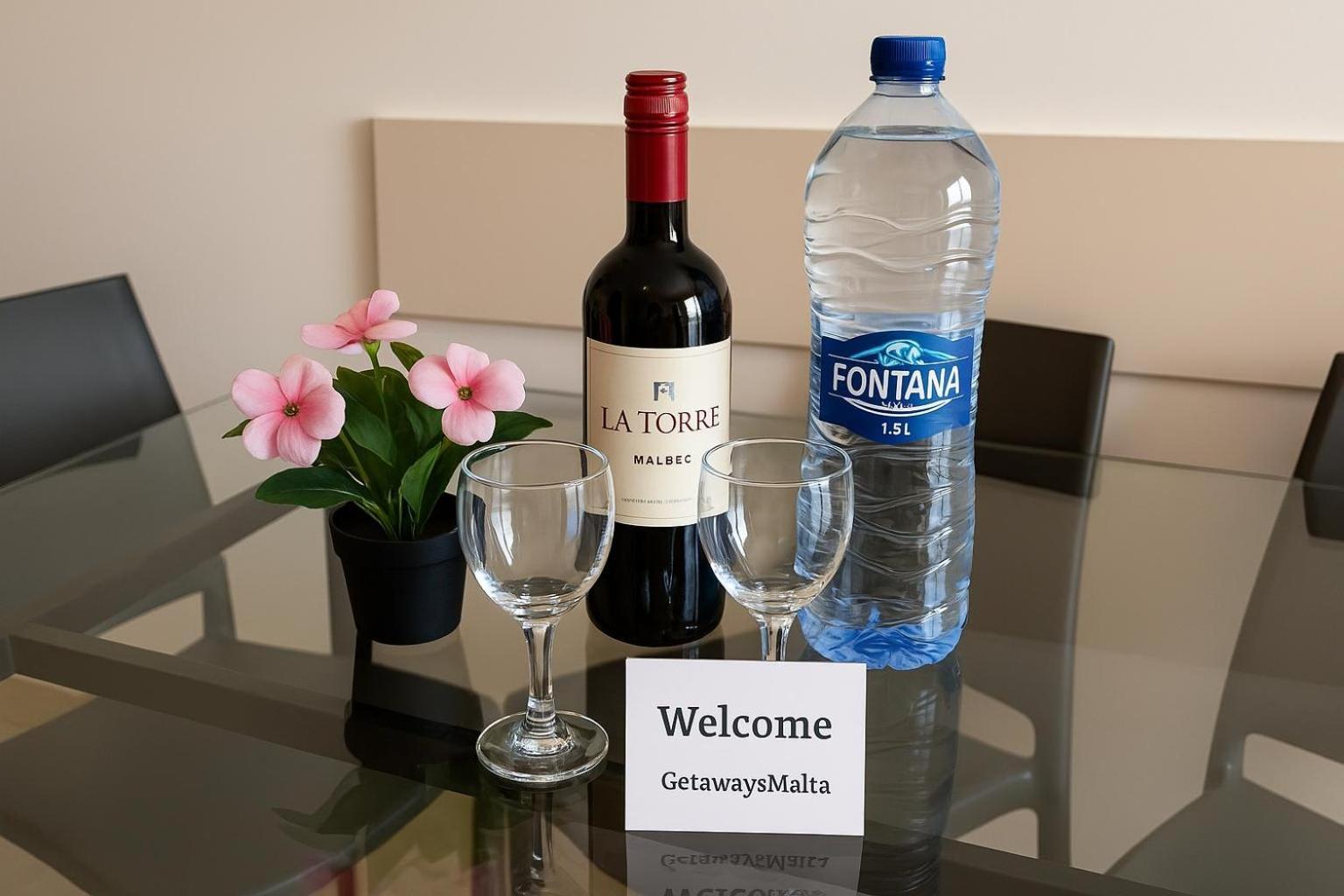 Harbour Lights Seafront 2 Bedroom Apartments With Panoramic Sea Views - By Getawaysmalta St. Paul's Bay Buitenkant foto